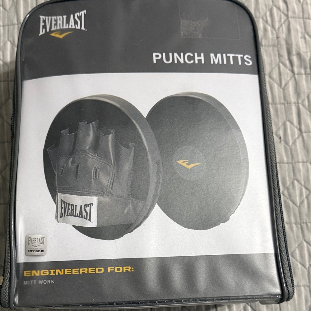 Everlast Black and Yellow Boxing Punch Mitts
